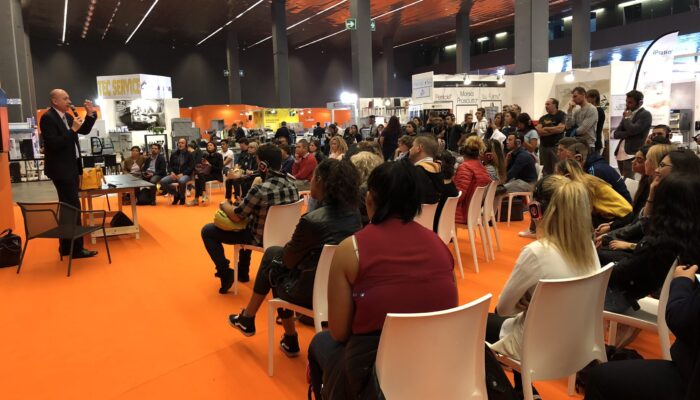 Fiera organizzata da Verdiano Vera a Genova Fiera organizzata da Verdiano Vera a Genova