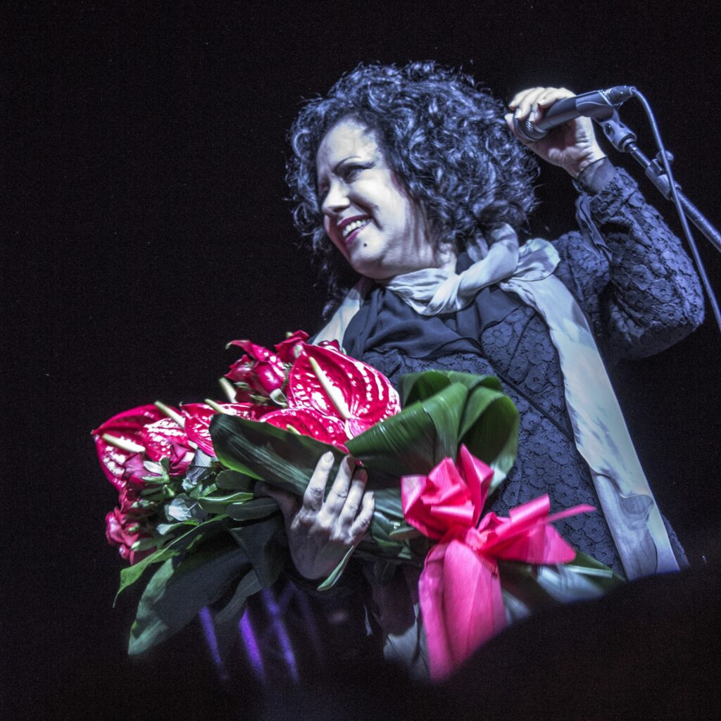 Antonella Ruggero a Genova - Concerto organizzato da Verdiano Vera Antonella Ruggero a Genova - Concerto organizzato da Verdiano Vera